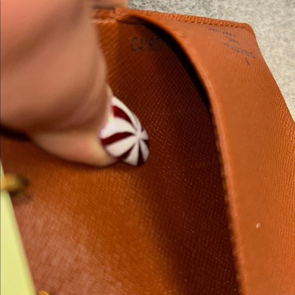 Louis Vuitton PM Agenda - Picture 6 of 13